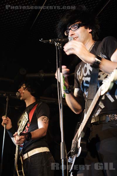 UNCOMMONMENFROMMARS - 2006-06-06 - PARIS - Batofar - 